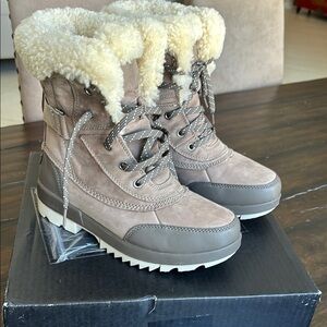 Sorel Tivoli IV Parc Size 8